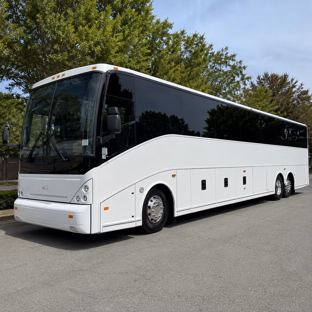 charter bus shuttles to sarasota bradenton international airport srq